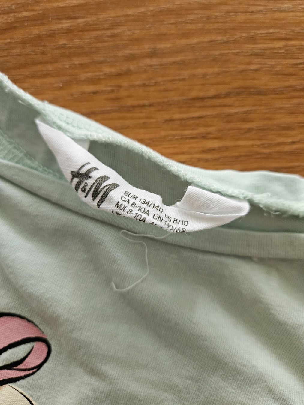 H&M Camicette, T-shirt & Top: H&M Tshirt neu Hasen Gr. 134-140 – Usato da Engelburg venduto da ynnoc19 1