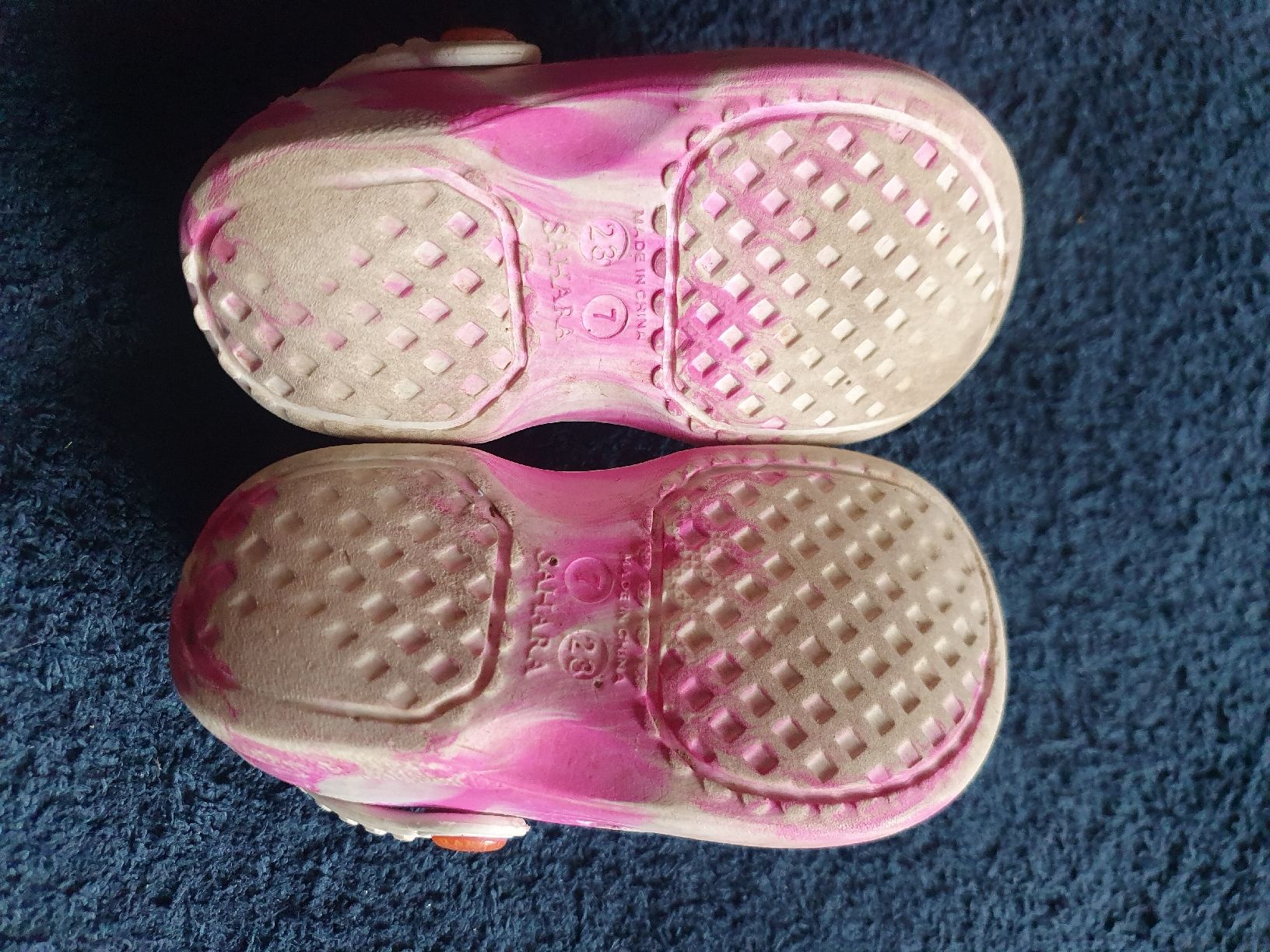 Scarpe per ragazze: Gartenschuhe, rosa weiss marmoriert Grösse 23 – Usato da Zürich venduto da cha_bfl5 2