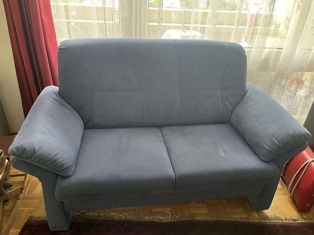 Sofas: 2x Sofa, 1x Hocker – D'occasion à Lyss par malenkji 1