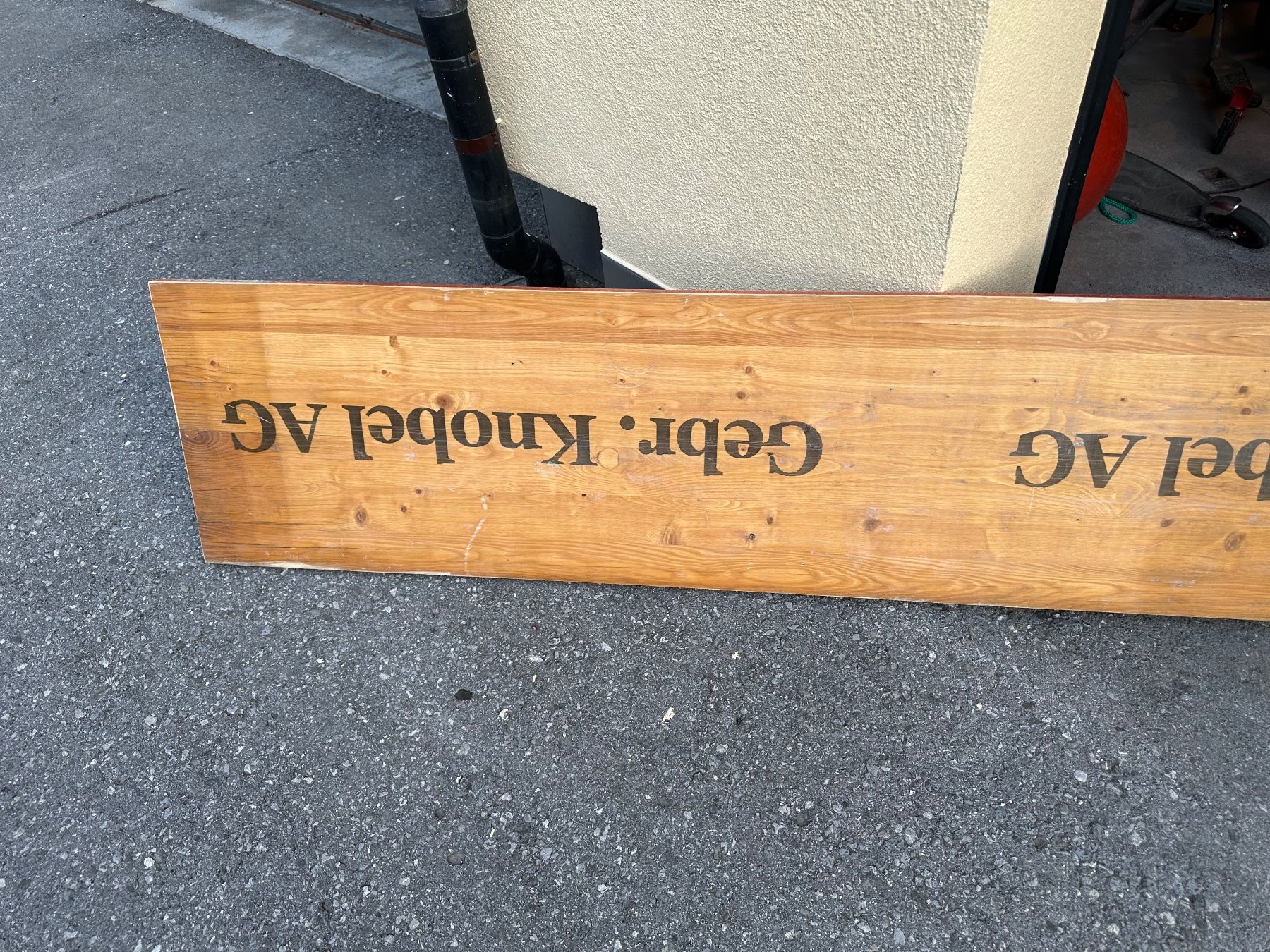 Articoli in legno: Schaltafel 200cm x 30cm gebraucht – Usato da Ennenda venduto da Axmx 1