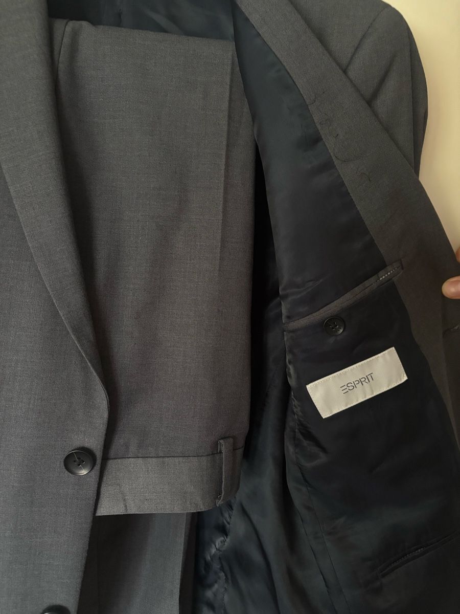 Esprit Completi: Esprit two piece Complete Suit - Grey - Size 50 – Usato da Gland venduto da chu_qc69 1