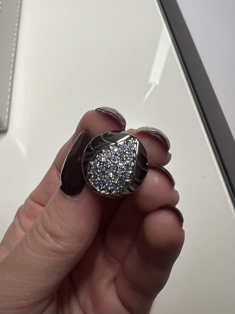 Swarovski Spille & Fermagli: Swarovski Brosche / Pin NEU – Nuovo e nell'imballaggio originale da Mädris-Vermol venduto da G.Sarina