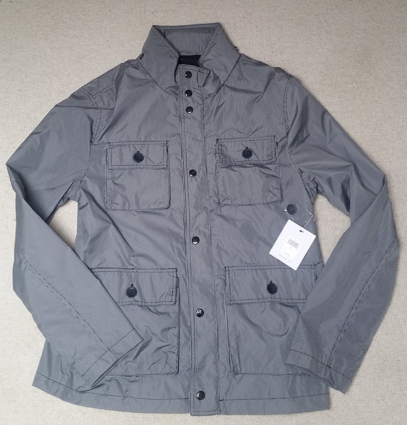 Calvin Klein Giacche: Schnäppchen: Regenjacke von Calvin Klein – Nuovo e nell'imballaggio originale da Winterthur venduto da Mick77
