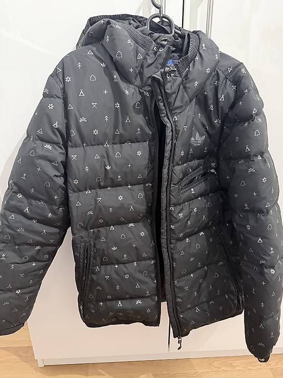 Giacche: Adidas Herren Winterjacke Gr. L – Usato da Langenthal venduto da AliceAmmann