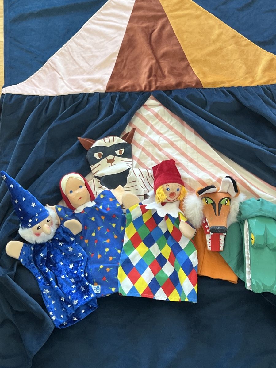 Jouets: Kasperletheater mit Figuren – D'occasion à Zuerich par Wipkingen_2025 5