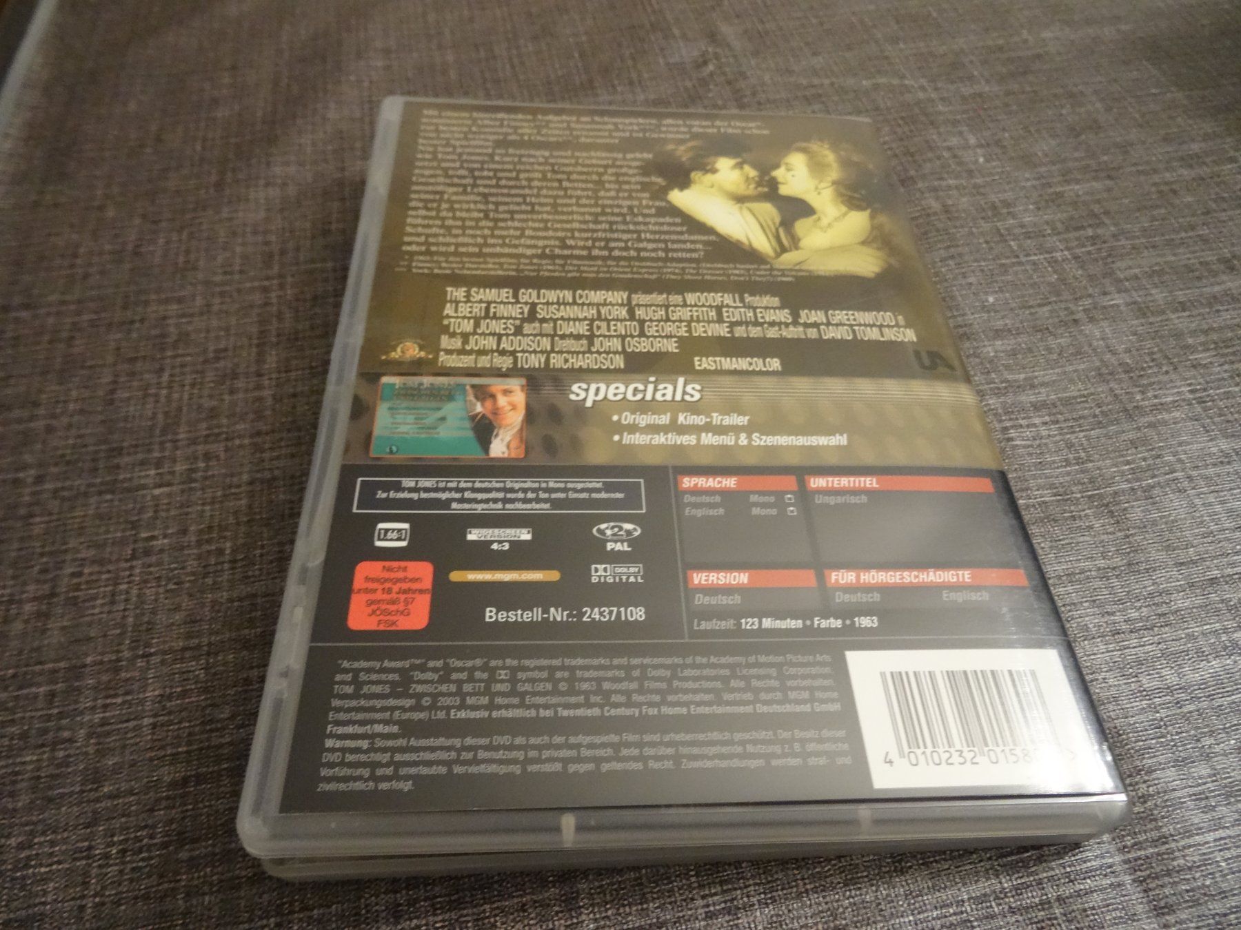 Tous les DVDs: DVD Tom Jones Albert Finney – D'occasion à Olten par Disc-Verkauf 2