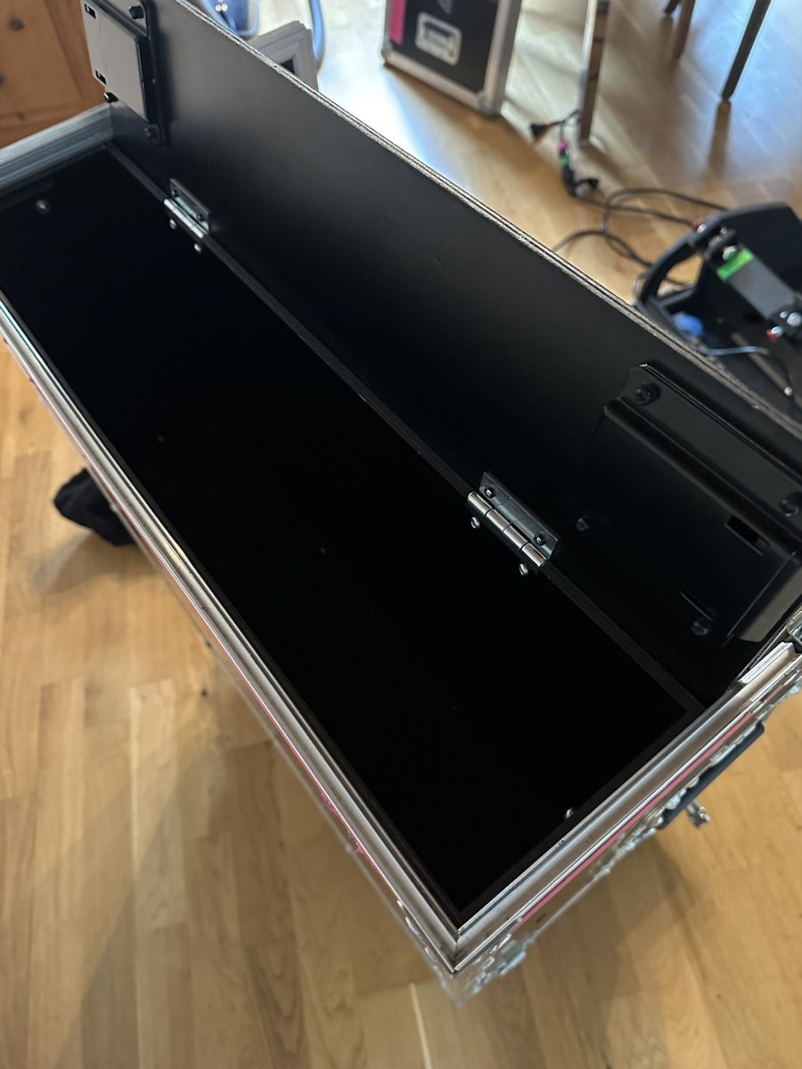 Mischpulte: dLive C1500 Flightcase – Gebraucht aus Triengen von Gugelhopf123 7