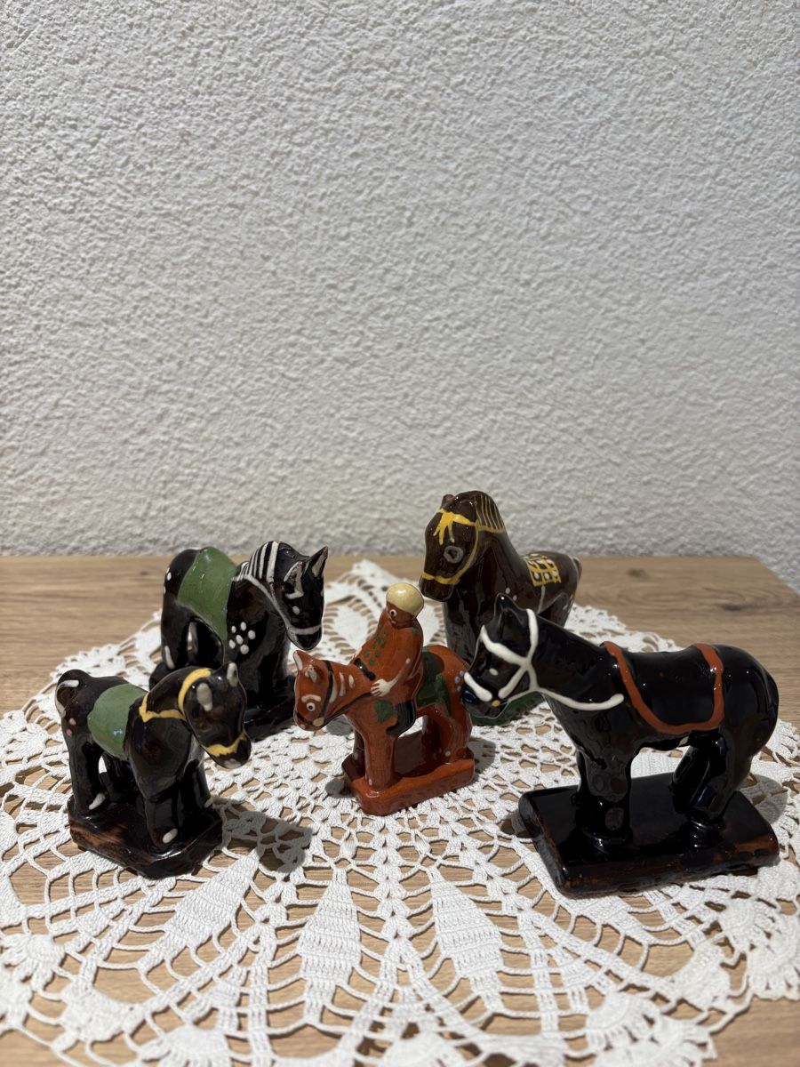 Figurines: Hänni Keramikpferde – D'occasion à Schönenberg ZH par Roxana8820 1