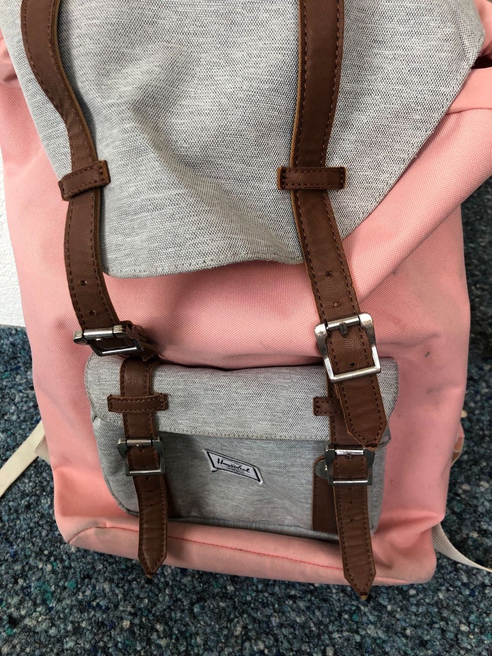 Herschel Zaini: Henschel Rücksack – Usato da Zürich venduto da Nsaeg
