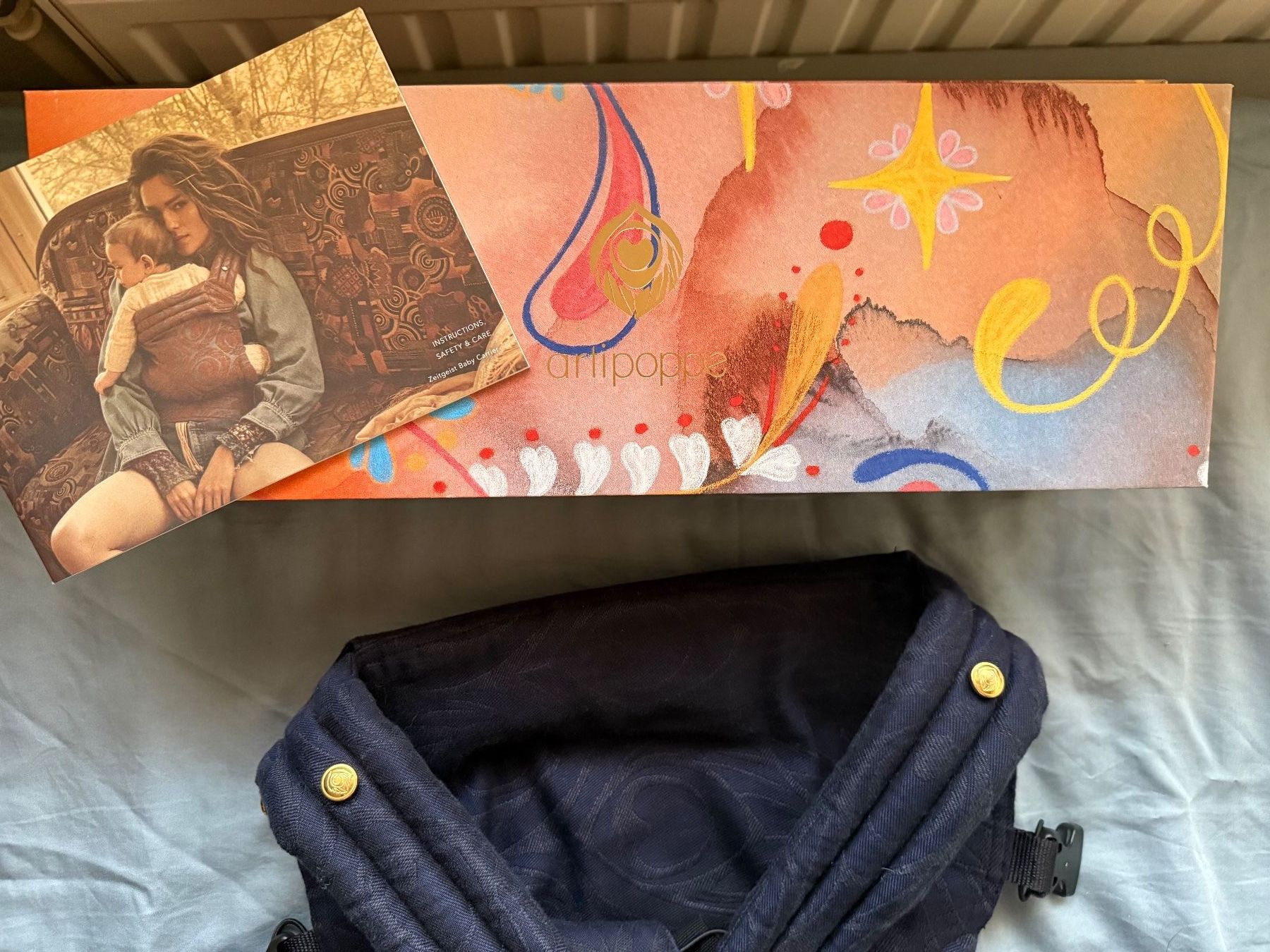 Artipoppe Bauch- & Rückentragen: Baby carrier "Zeitgeist Argus Belle" navy/small patterned – Neu (gemäss Beschreibung) aus Cugy VD von jessicavelap 3
