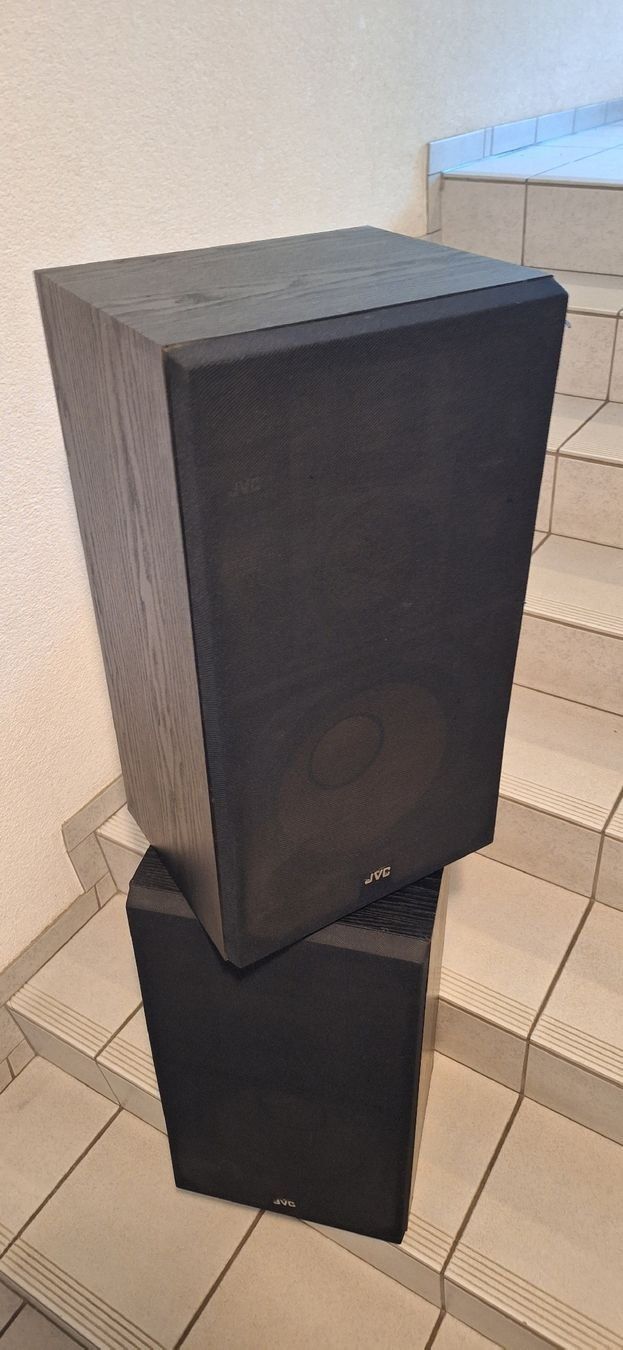 JVC Lautsprecher: JVC Standlautsprecher S-P55 – Gebraucht aus Ellikon a/d Thur von Dvd10 2