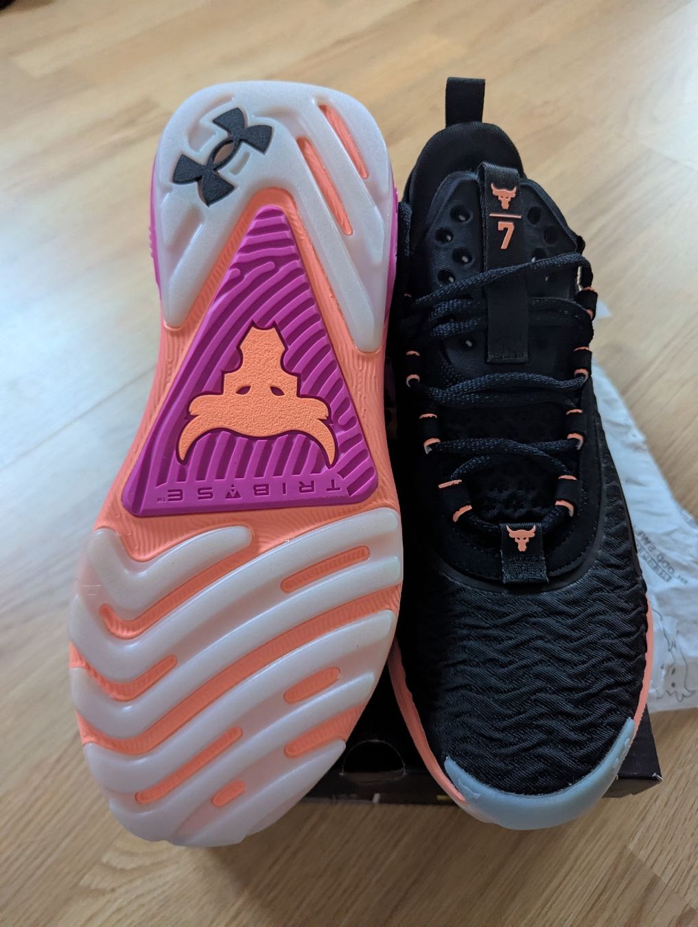 Under Armour Scarpe da uomo: Under Armour Project Rock 7, Grösse 44, Neu! – Nuovo e nell'imballaggio originale da Laufen venduto da Happi121 3