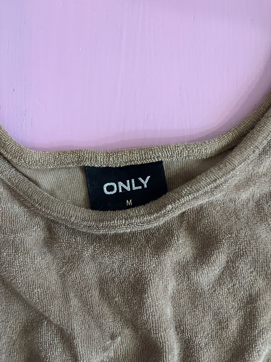 Only Top: schönes ONLY top – Nuovo (secondo la descrizione) da Fehraltorf venduto da y2kout7 1