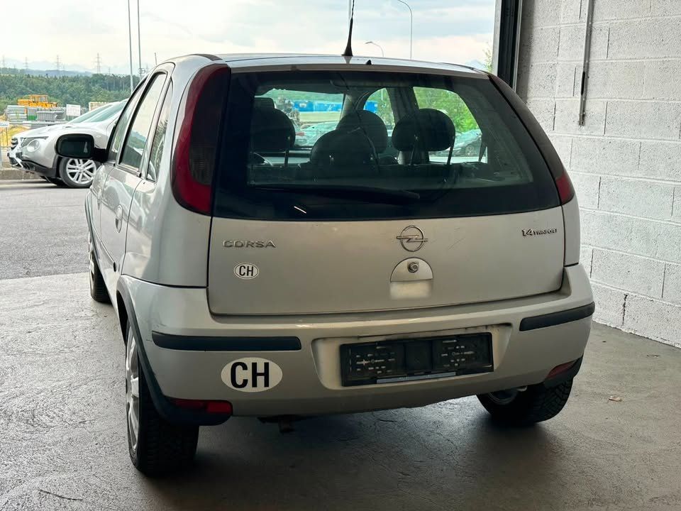 Opel Automobili: Opel Corsa 1.4i – Usato da Aclens venduto da sobacopeludo 3