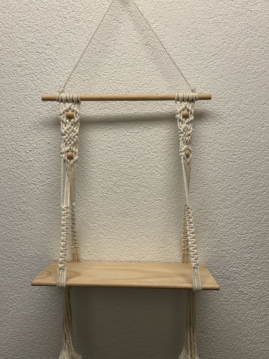 Tutte le decorazioni:  Makramee Hänge-Regal - Boho-Stil – Usato da Burgdorf venduto da milenamm