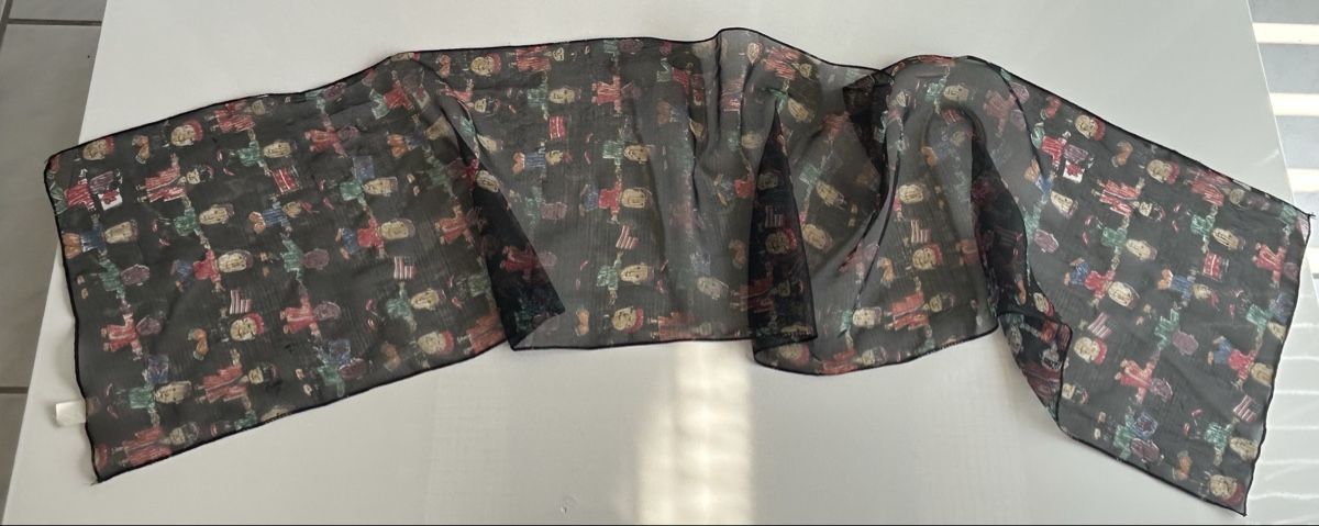 Foulards, Tücher & Schals: Schal Damen Schwarz mit Kindern Muster 100% Polyester – Neu (gemäss Beschreibung) aus Saland von ele_vc96