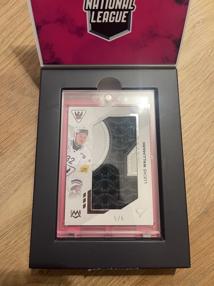 Sportzoo Carte collezionabili: Lucas Wallmark Game Worn Jersey Card 5/6 – Nuovo e nell'imballaggio originale da Pura venduto da sir_2t2t