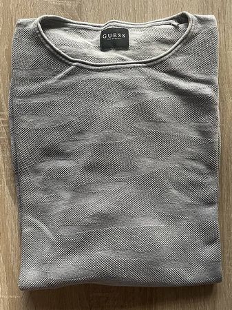 Pull Guess taille XL 