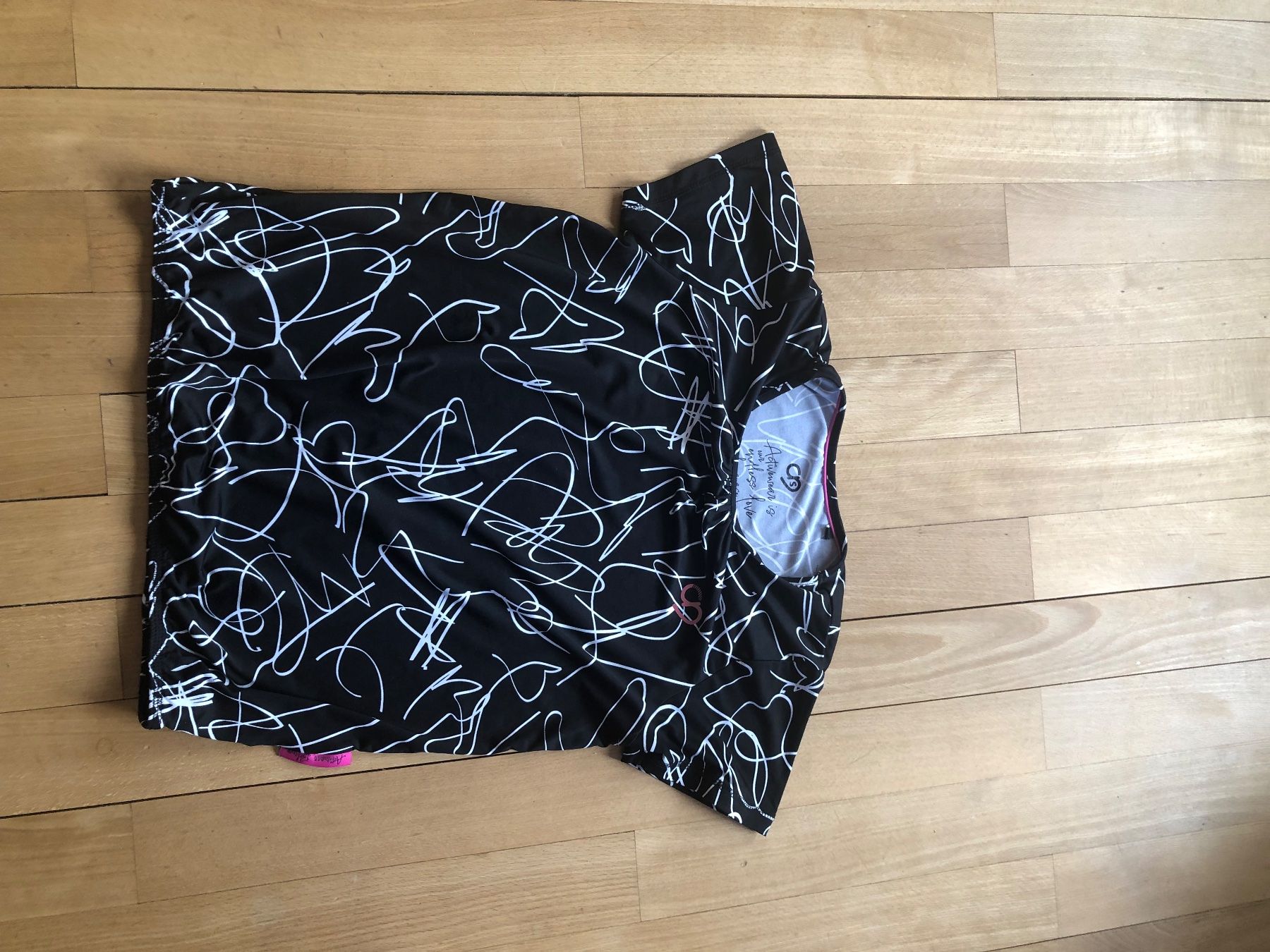 T-Shirts: Sportshirt S-M – Gebraucht aus Hinwil von dadalina76