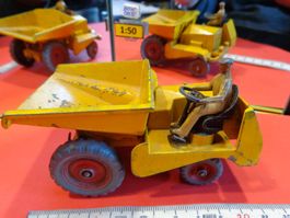 Dumper  1-43 (ohne Box) Dinky  GB  (Boo5)