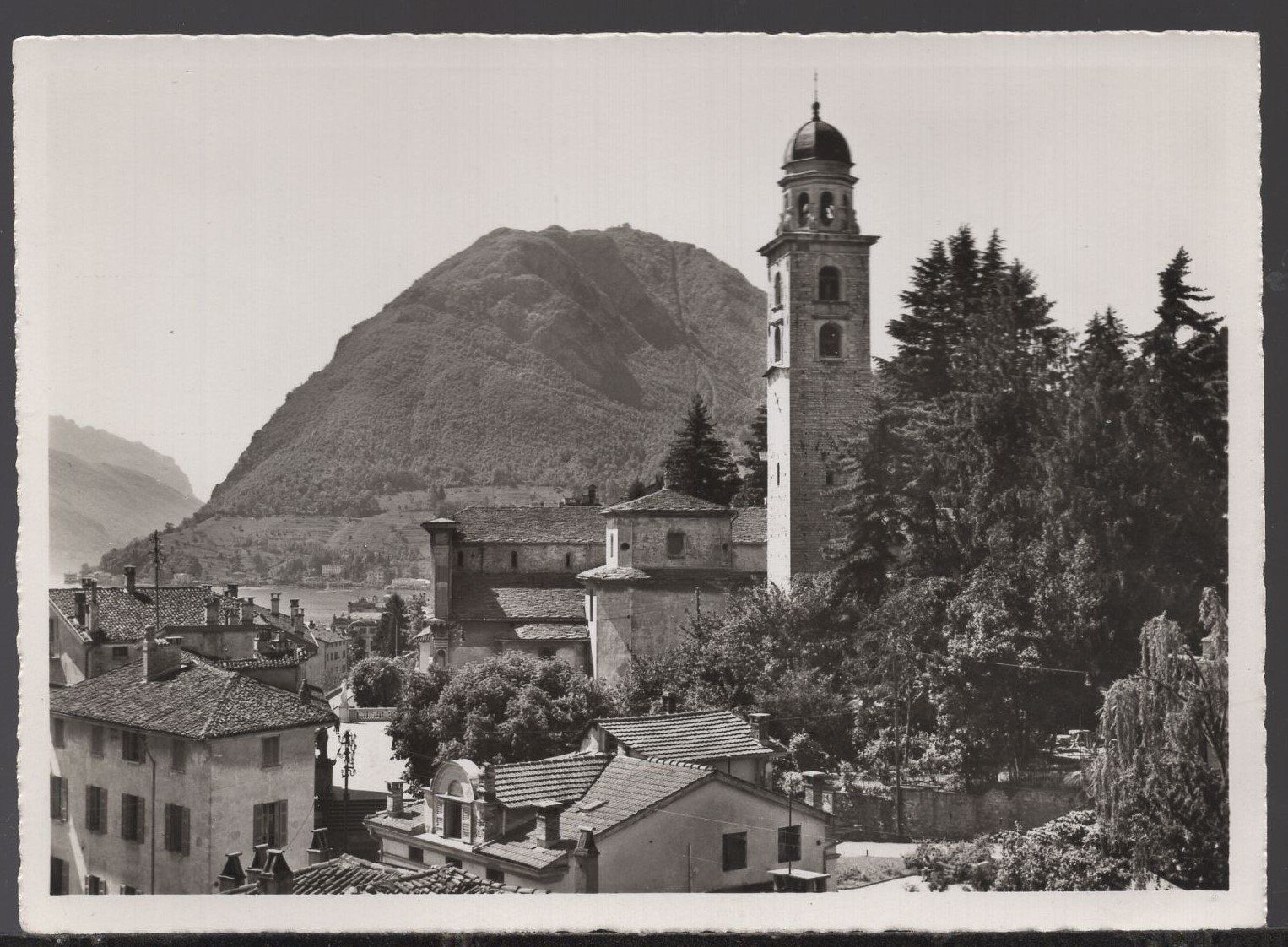 Ansichtskarten: Lugano  Cattedrale con Salvatore – Gebraucht aus Aarau von kufi44