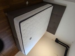 Bett mit Matratze, wenig gebraucht, ideales Gästebett!