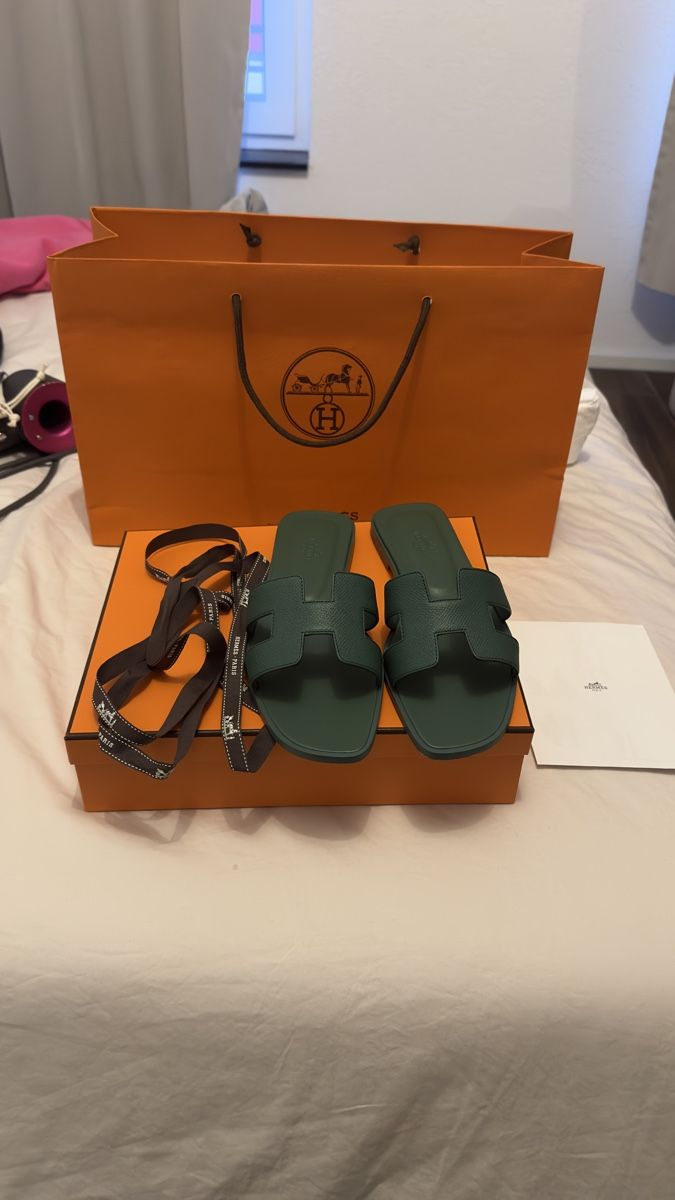 Hermès Chaussures femmes: Hermes Oran Sandals – D'occasion à Arbon par LadyGSx 1