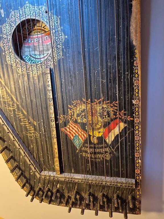 Strumenti musicali: Instrument cithare Columbia – Usato da La Tour-de-Peilz venduto da Polymax 2
