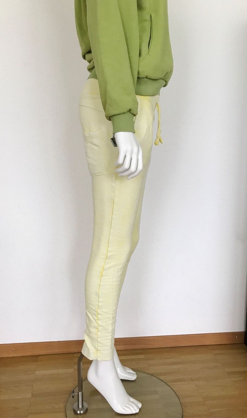 Pantaloni: Jogginghose Gelb Grösse XS – Usato da Emmenbrücke venduto da Anna01014 2