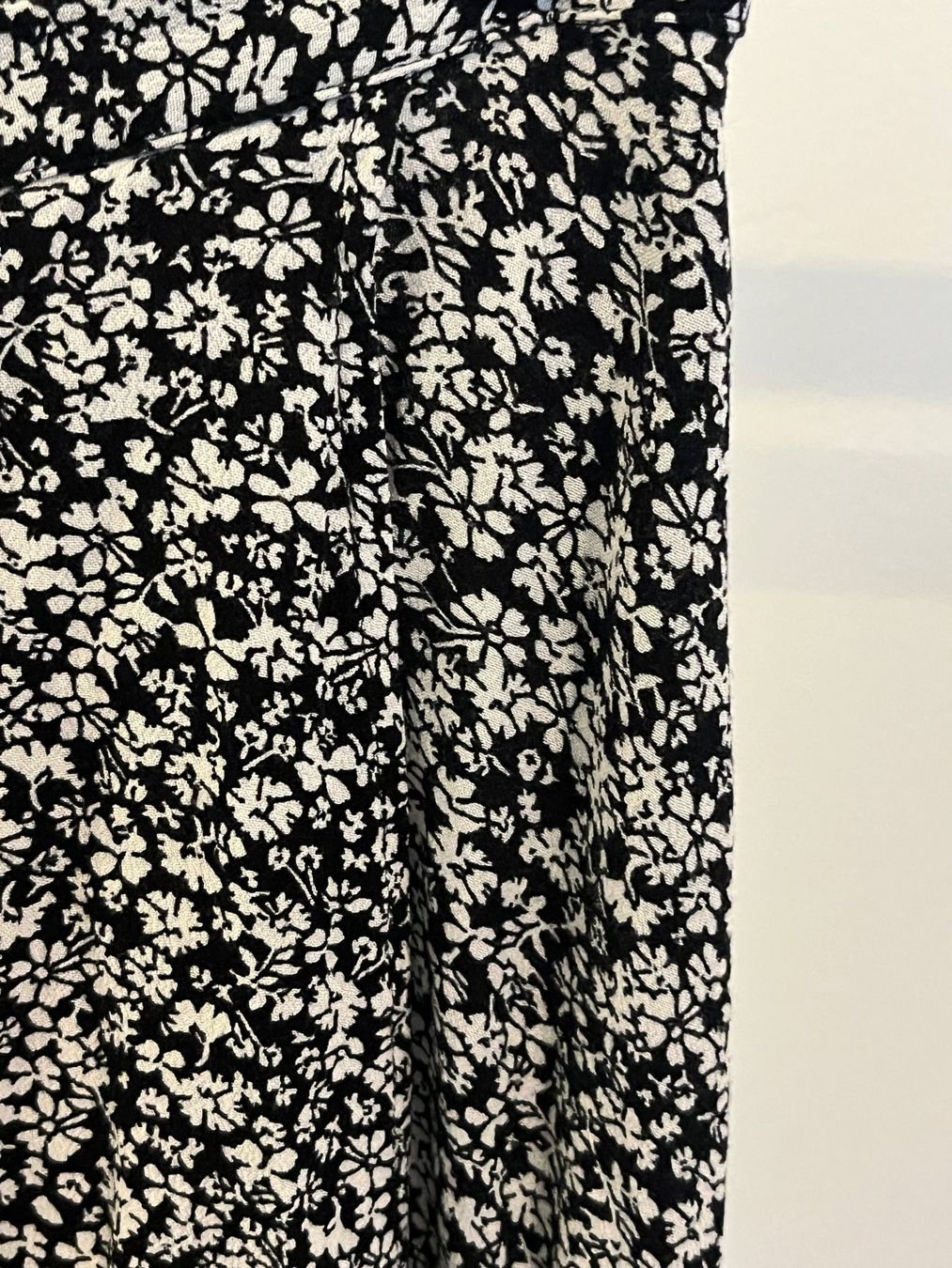 Gonne: Jupe M&S, motifs fleurs – Usato da Savagnier venduto da taianab 2