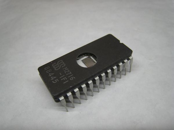 Elektronikbauteile: *****  EPROM  2716    ***** – Gebraucht aus Villaz-St-Pierre von Ubid