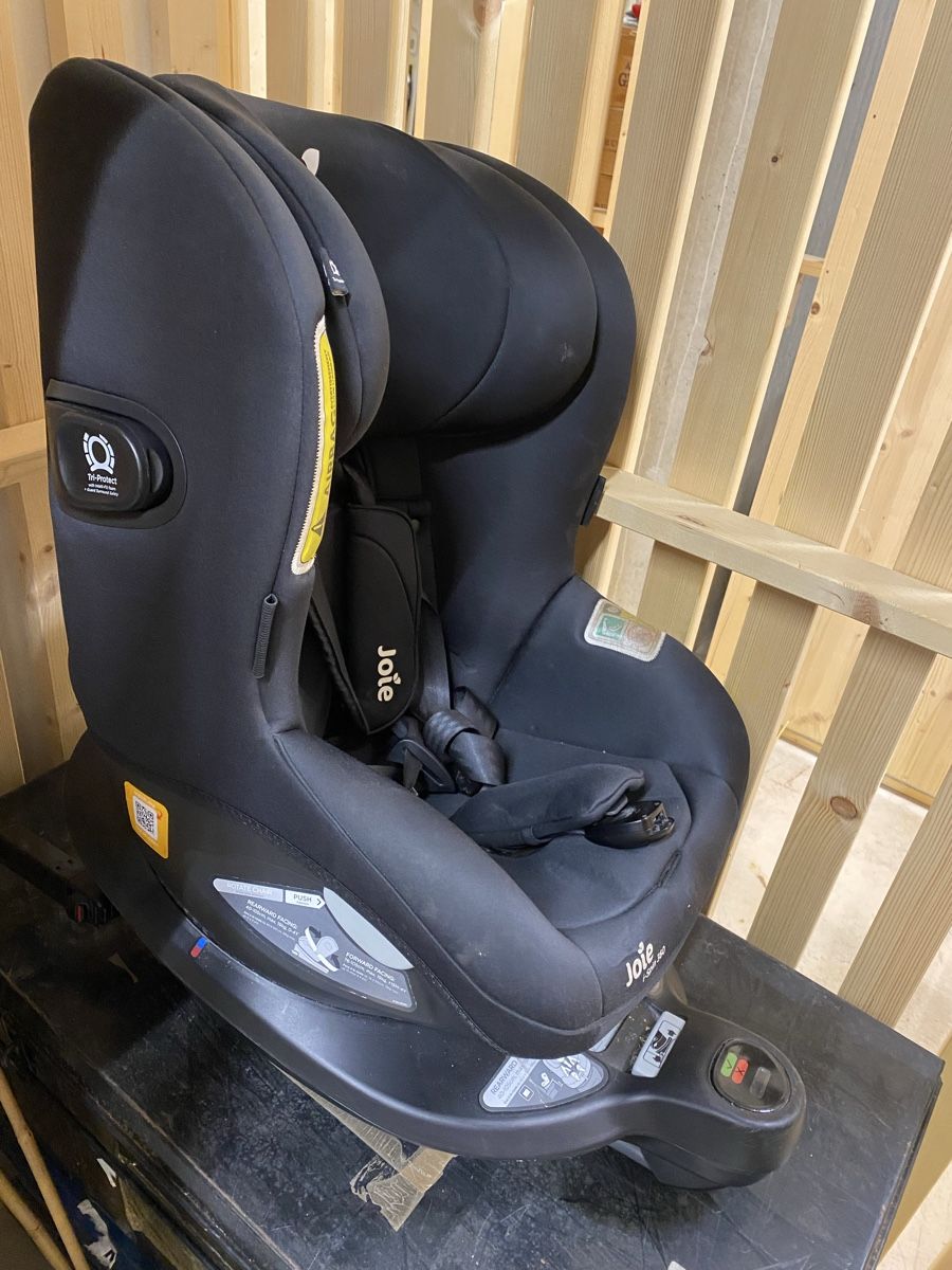 Joie Auto-Kindersitze: Joie i-Spin 360 Car Seat  – Gebraucht aus Le Grand-Saconnex von res_jv6n