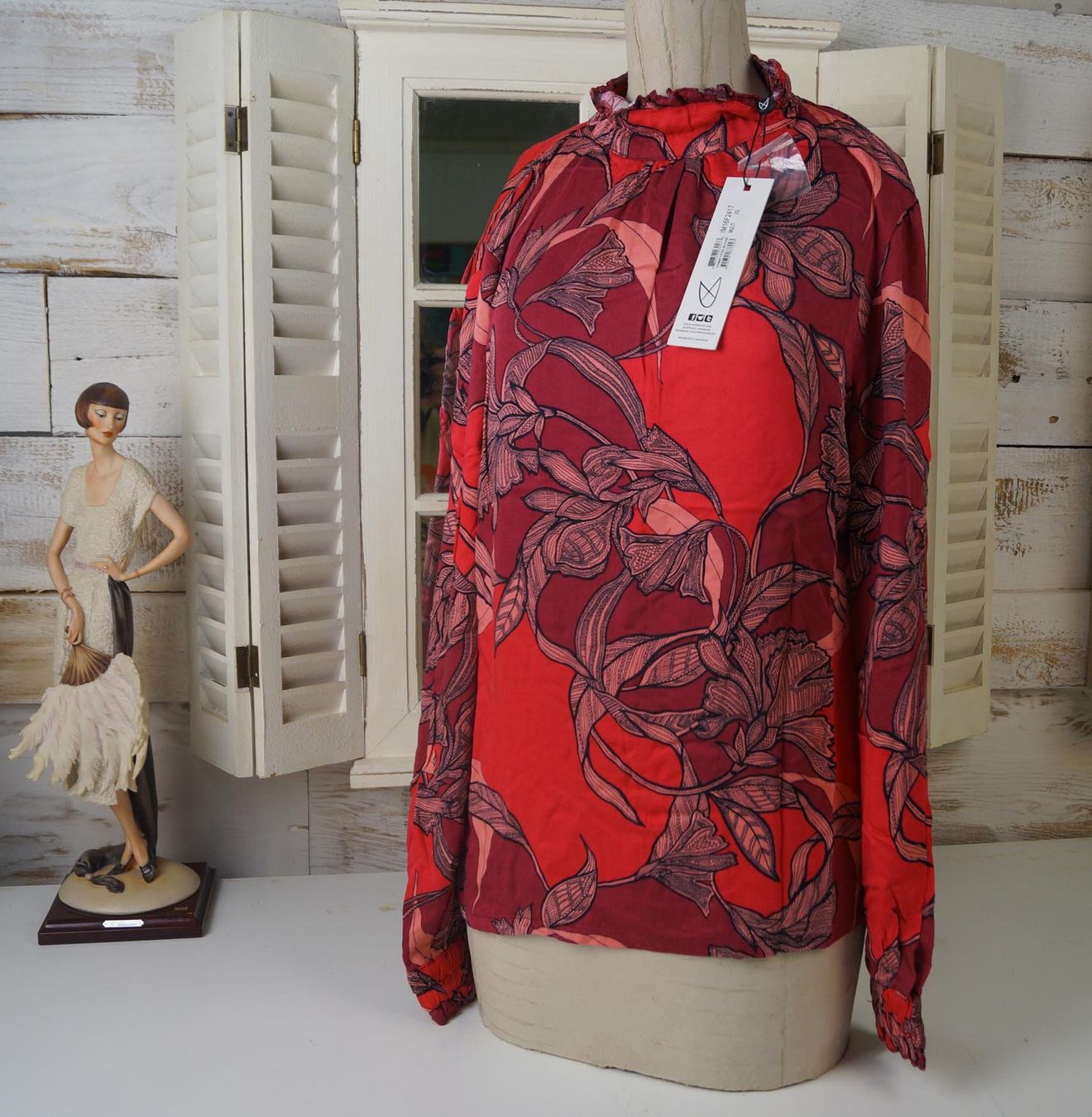 Blusen: Femme Fatel Backless Bluse  Small – Gebraucht aus Härkingen von sammelbecken 1