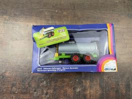 Siku 2252 Vakuum-Fasswagen Manure Spreader 1:32
