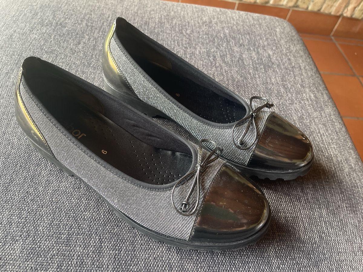 Chaussures femmes: Schuh Gr. 39  – D'occasion à Balsthal par Katzenfan99
