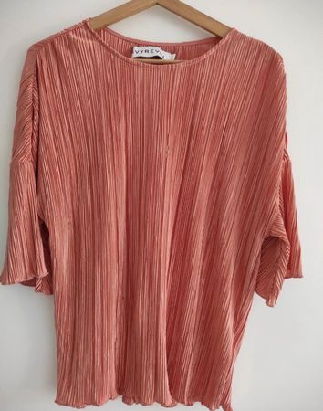 Wide Loose Design Top, 38/40, New