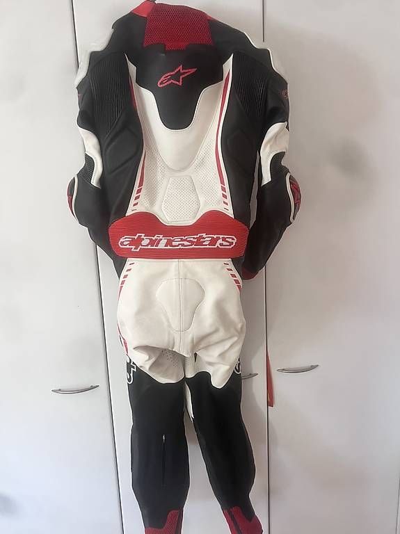 Completi: Combi cuir alpinestar GP T48 – Usato da Muraz (Collombey) venduto da rastakiwi 1