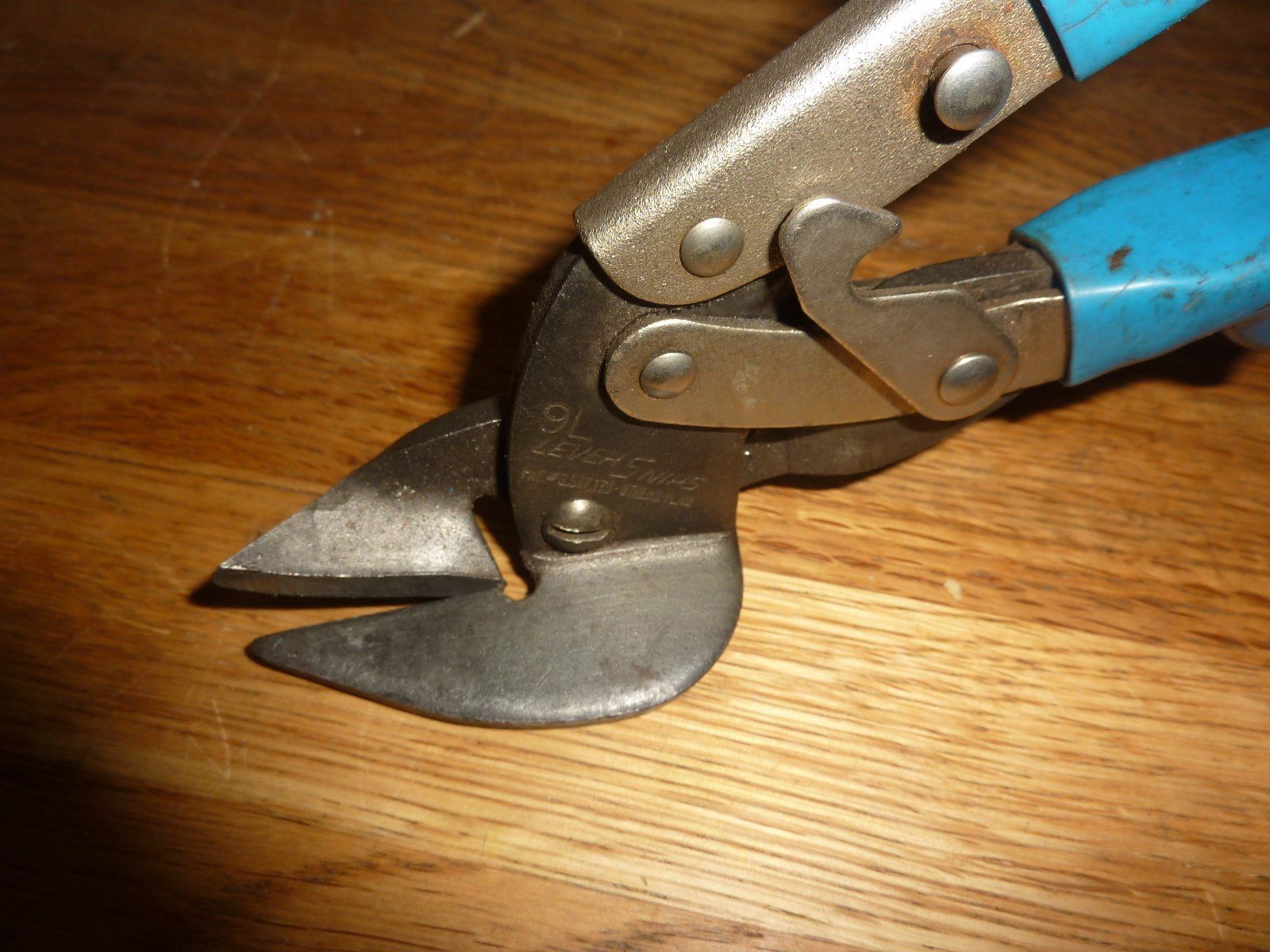 AC-DC Alle Werkzeuge: Hebelwirkungs Blechschneider Lever Snips 9L Leverage Tool – Gebraucht aus Hochfelden von swissice 2