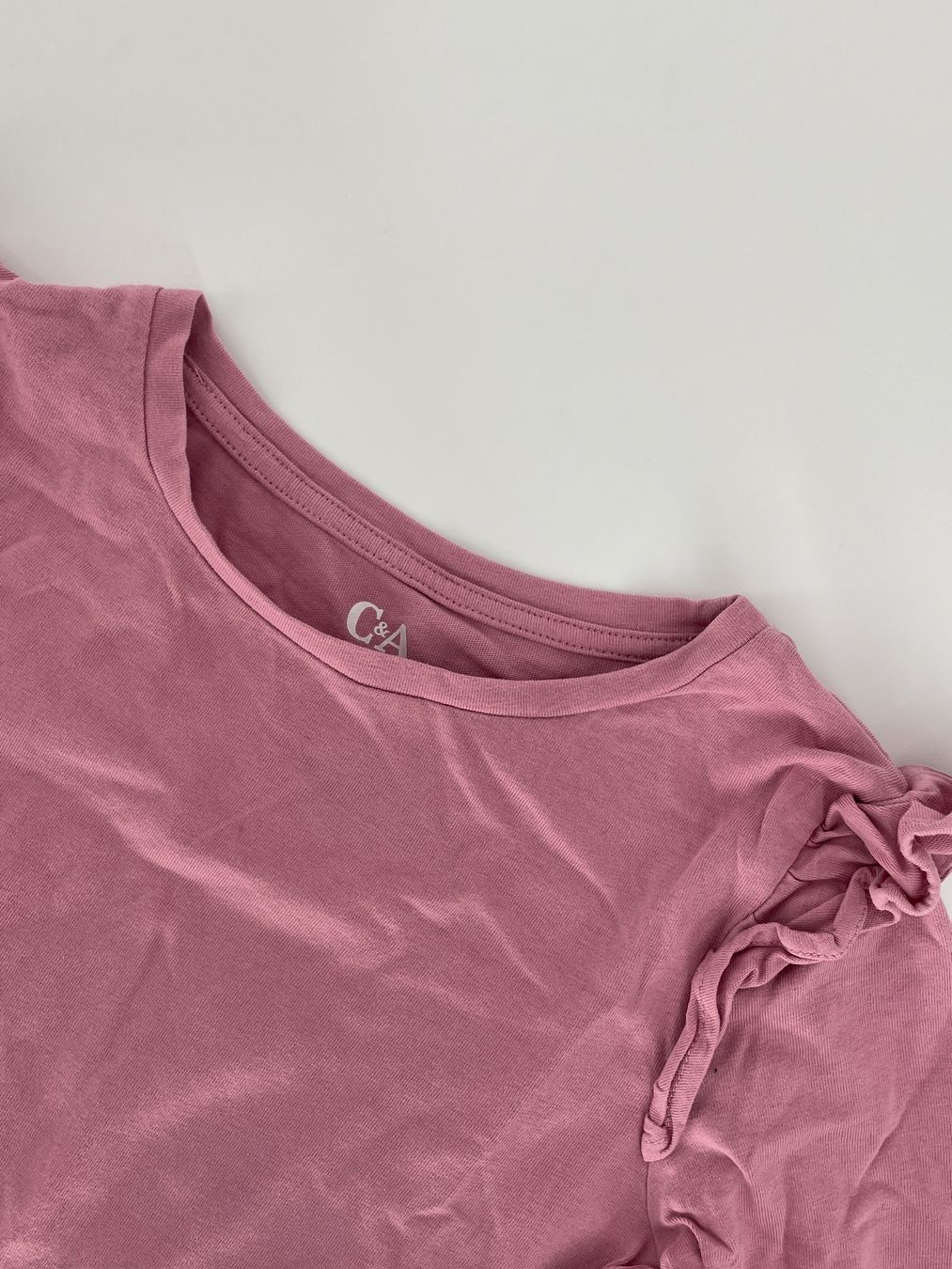 Blouses, T-shirts & Tops: Shirt Gr. 128 C&A – D'occasion à Auenstein par moin. 1