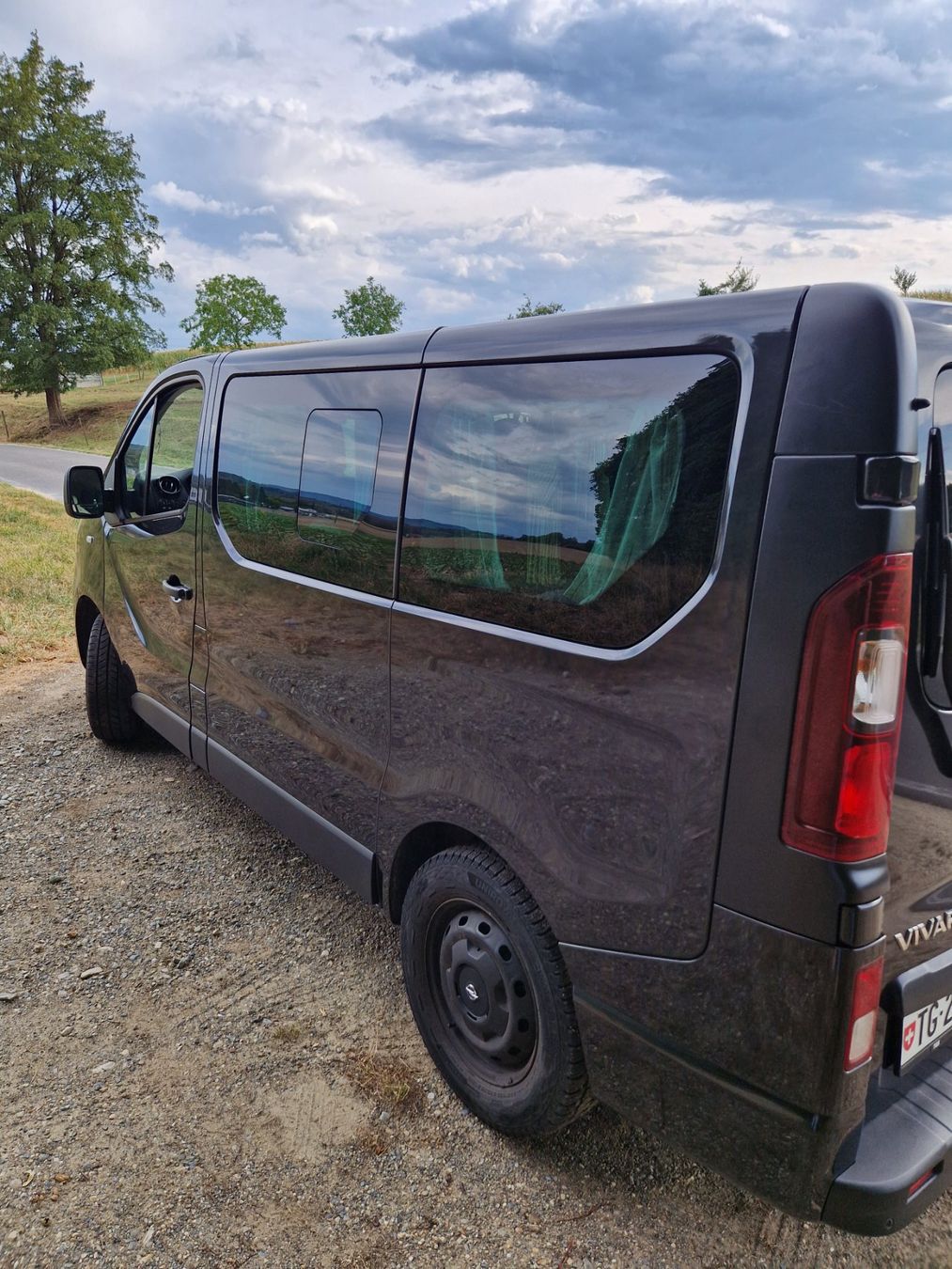 Automobili: Opel Vivaro B Camper oder als 9 Sitzer - Sitze inklusive – Usato da Schlatt TG venduto da nancle 2