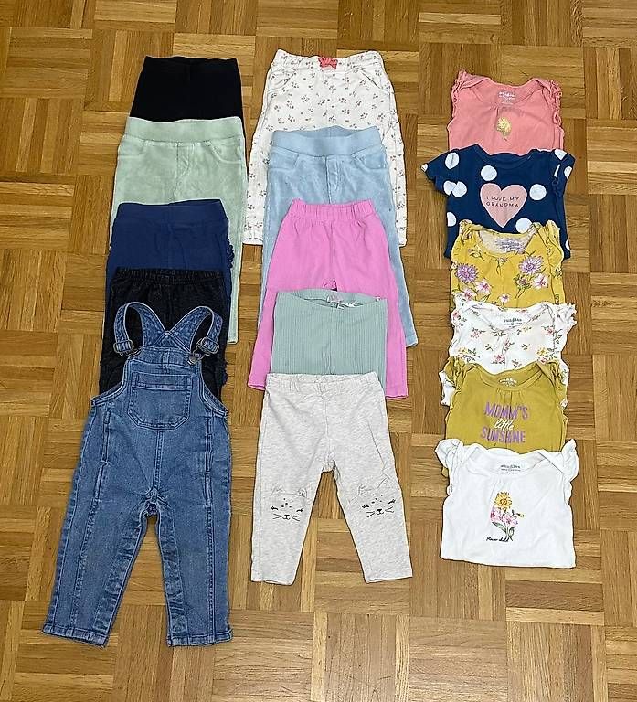 Lotti & Set di vestiti: Kleiderpaket Mädchen, Gr. 80 9-12 Monate – Usato da Zürich venduto da alex124 3
