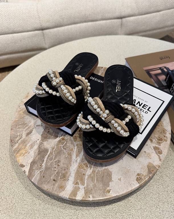 Chanel Scarpe da donna: CHANEL SANDALEN – Nuovo (secondo la descrizione) da Schwyz venduto da bofb