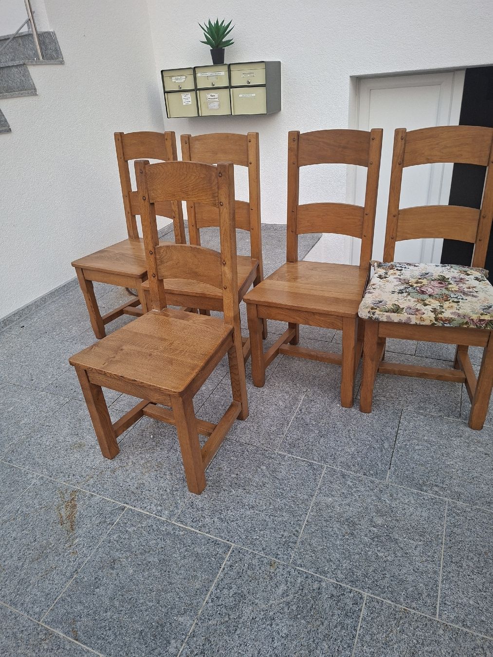 Sedie: Stuhle – Usato da Wigoltingen venduto da Hondams
