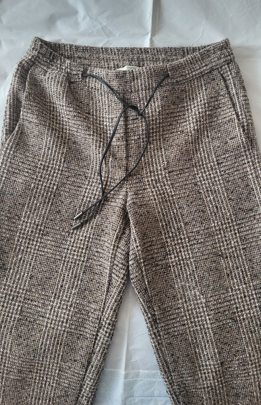 Esprit Pantaloni: Pantalon d'hiver  – Usato da Fribourg venduto da VictoriaShop7 1