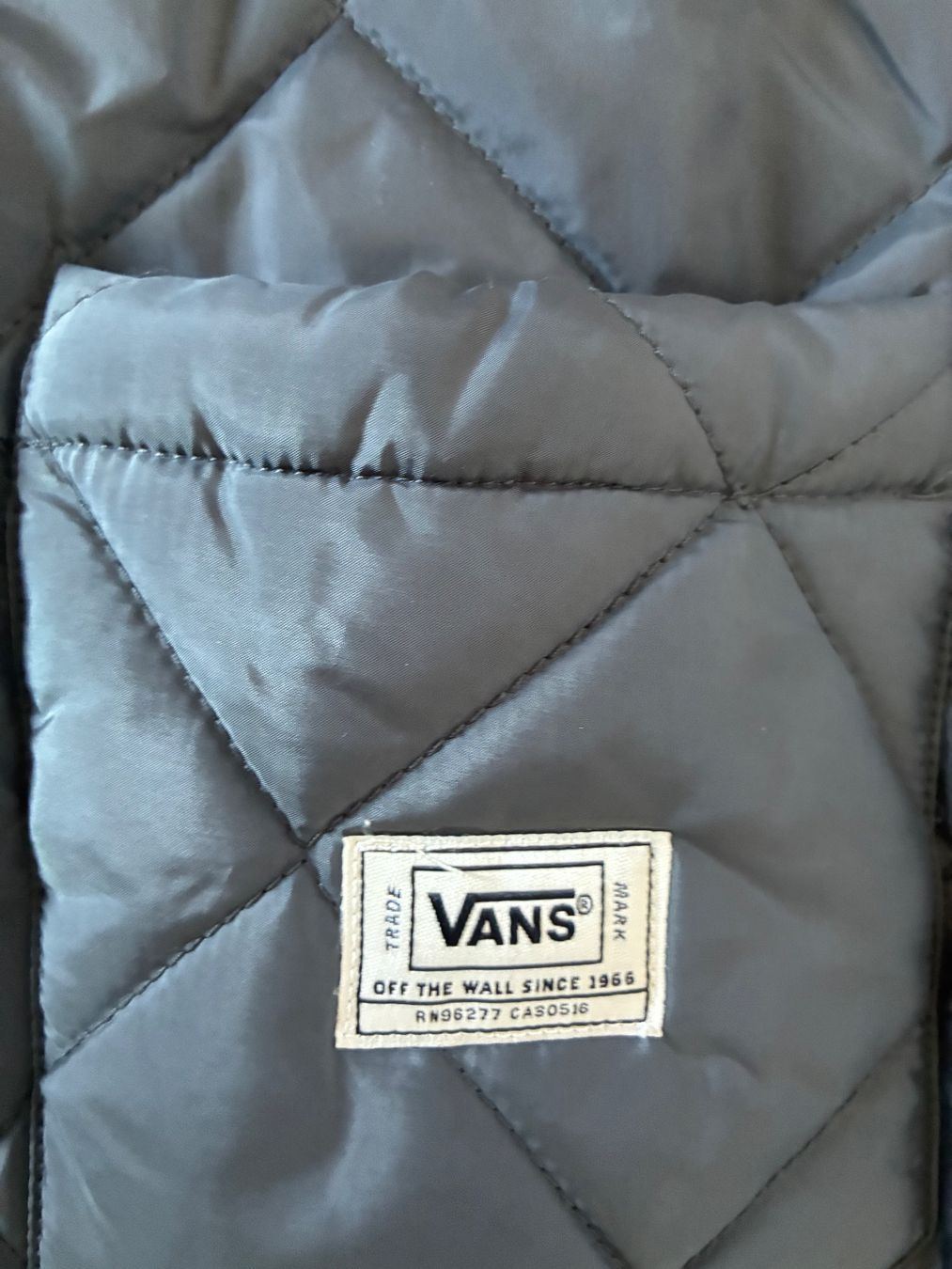 Vans Jacken: Vans Jacke Gr. L – Gebraucht aus Fribourg von waves55 1