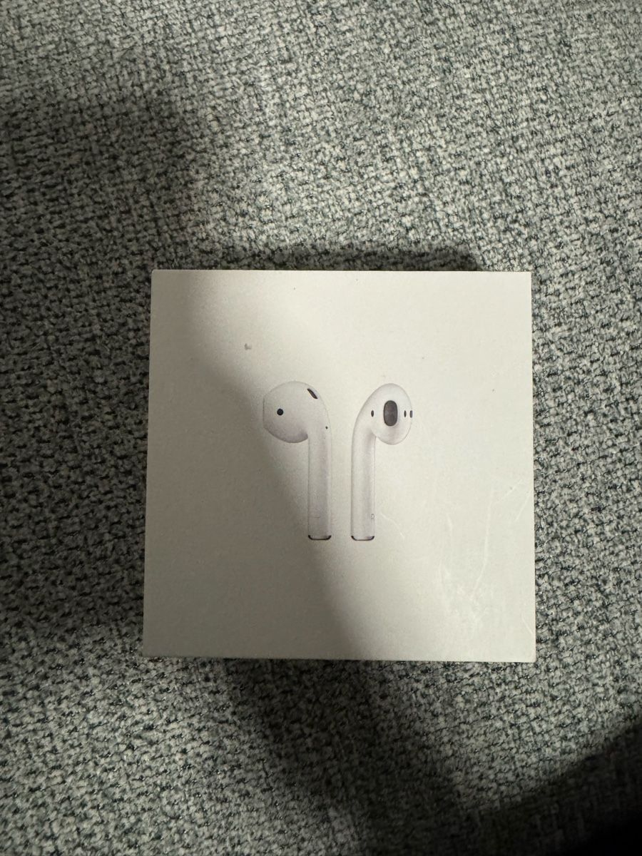 Apple Cuffie: Apple airpods – Usato da Thônex venduto da Kardo50