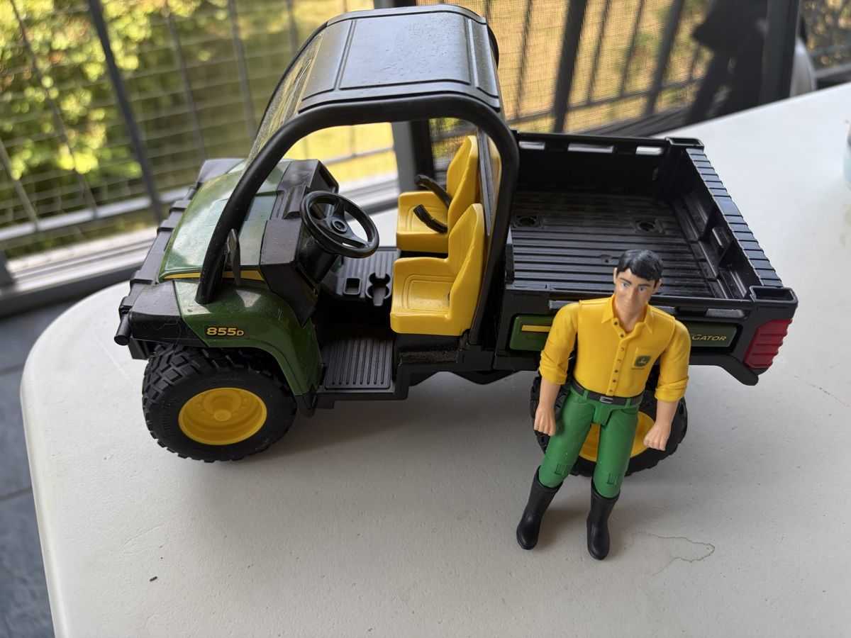 Bruder Jouets: Bruder John Deere Jeep – D'occasion à Birrwil par Kiramau1974