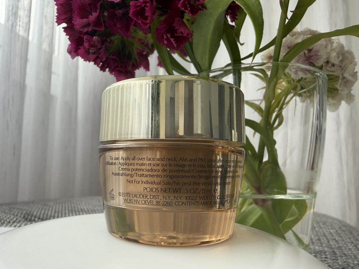 Estée Lauder Cura del viso: Estée Lauder Gesichtspflege 15ml NEU – Nuovo e nell'imballaggio originale da Dänikon ZH venduto da tug_m9b6 1