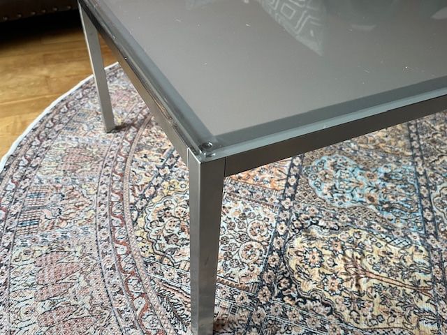 Tavoli: Moderner Design Wohnzimmertisch mit Glasplatte – Usato da Kefikon ZH venduto da Herrdergezeiten 3