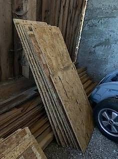 Holzartikel: Panneaux OSB / planches en bois – Gebraucht aus Pringy von Castella.1663